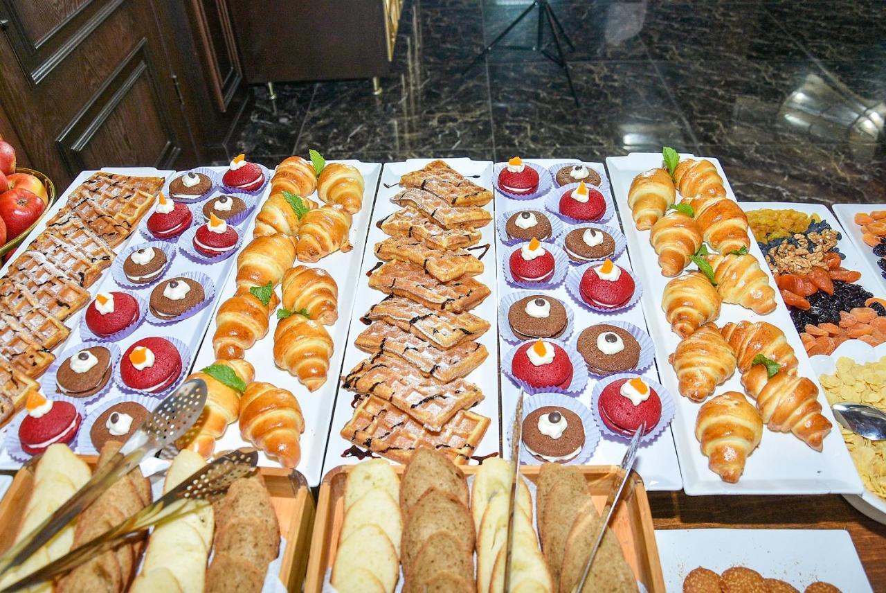 Ramada By Wyndham Turkistan Hotell Eksteriør bilde